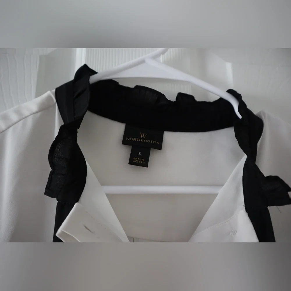 White Ruffle Top - Picture 3 of 4